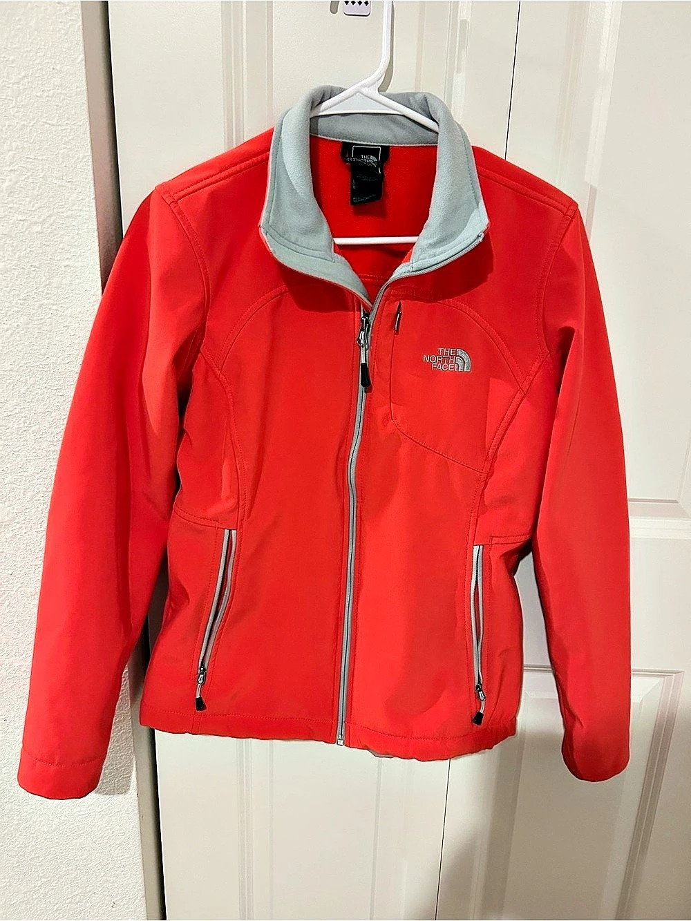 The North Face Apex Bionic Softshell Jacket Gray Fleece Lined Bright Peach Color